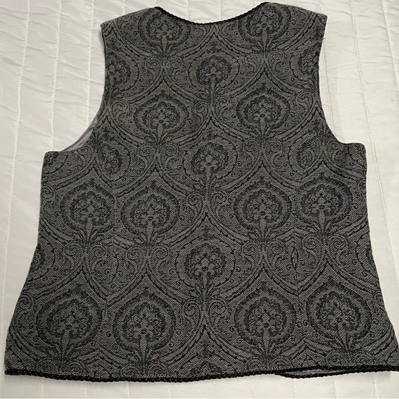 Vintage 100% virgin wool Pendleton vest with ornate toggle closure size small - Picture 6 of 7